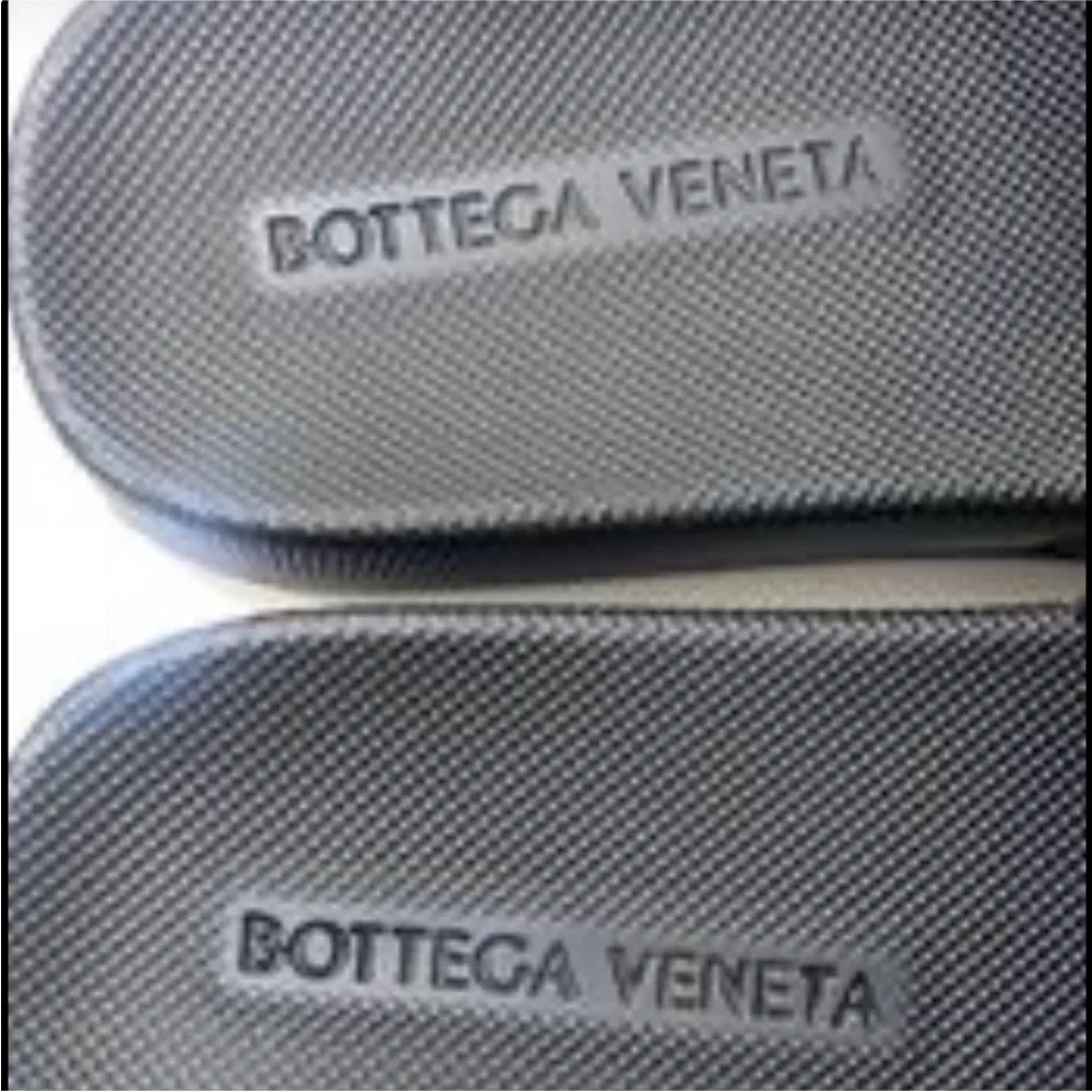 Bottega Veneta Quilted Black Rubber Men's Sandals
